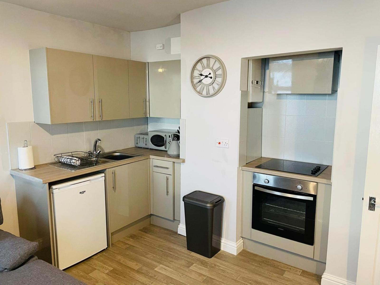 Pirates Lookout Apartment Скарбъро Екстериор снимка
